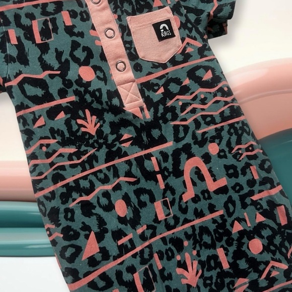 Rags Romper 
Great condition
6-12 months 
Teal - Picture 2 of 2